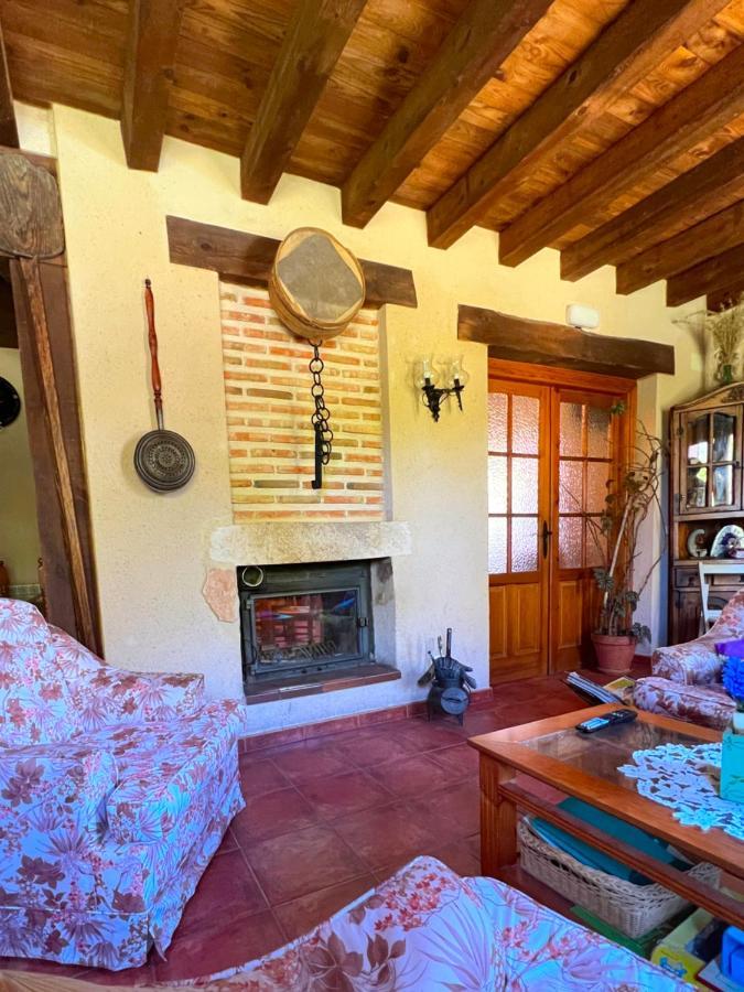 Hotel Rural La Huerta Montejo de la Vega de la Serrezuela エクステリア 写真