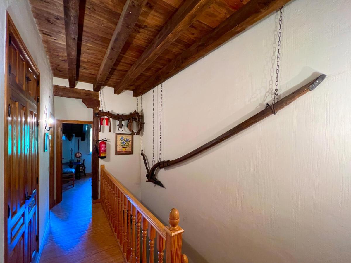 Hotel Rural La Huerta Montejo de la Vega de la Serrezuela エクステリア 写真